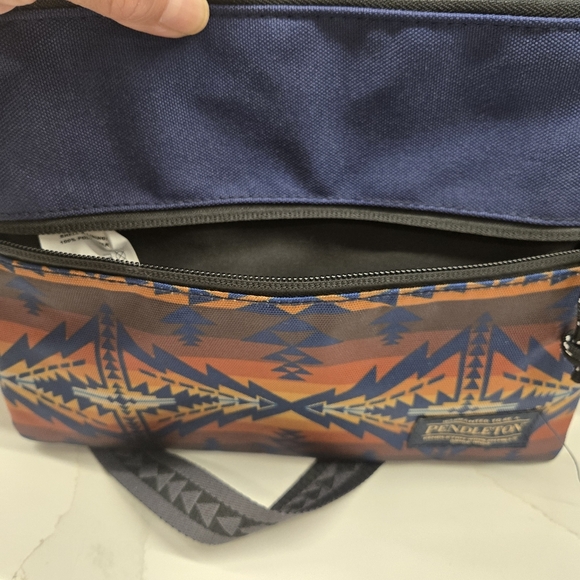 Pendleton Multicolor Sacoche Crossbody Bag - Picture 10 of 15